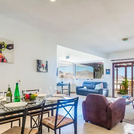 Casa Bream Villa *